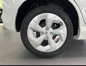 Suzuki Swift 1.2 Sakura Hybrid 4x4