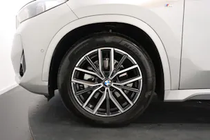 BMW X1 U11 18i sDrive