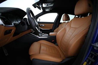 https://vehicle.imgix.net/4487545/5dc3699e-c499-4a93-989c-2f4643917736.jpg