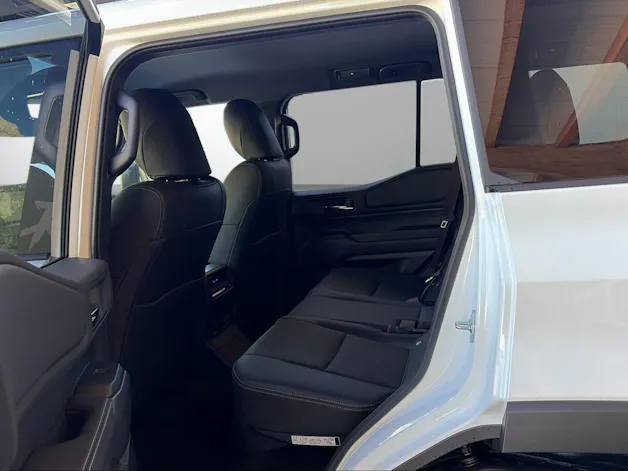 Toyota Land Cruiser 2.8 D 48V 230 *Rebel*