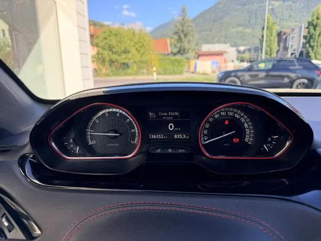 PEUGEOT 208 1.6 Turbo GTi