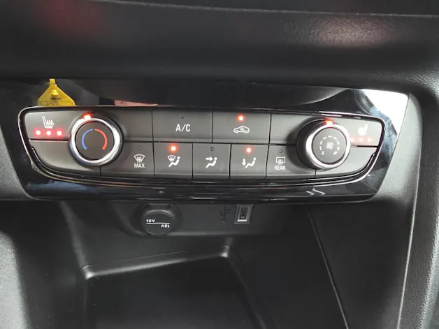 OPEL Corsa 1.2 T Hybrid Viva