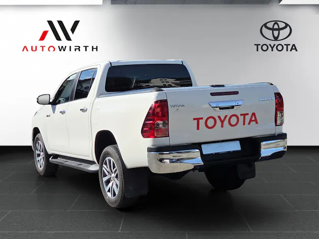 Toyota Hilux Double Cab.-Pick-up 2.4 D-4D 170 Sol Premium