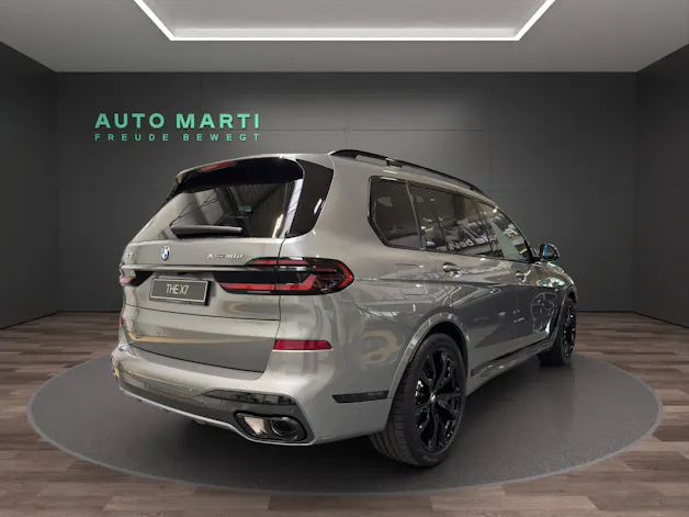 BMW X7 G07 40d xDrive SAG