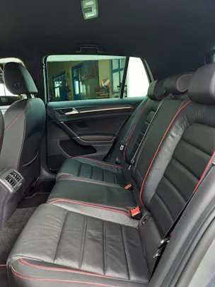 VW Golf 2.0 TSI GTI TCR DSG