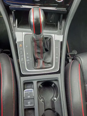 VW Golf 2.0 TSI GTI TCR DSG