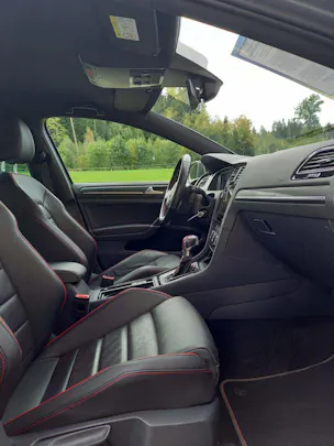 VW Golf 2.0 TSI GTI TCR DSG