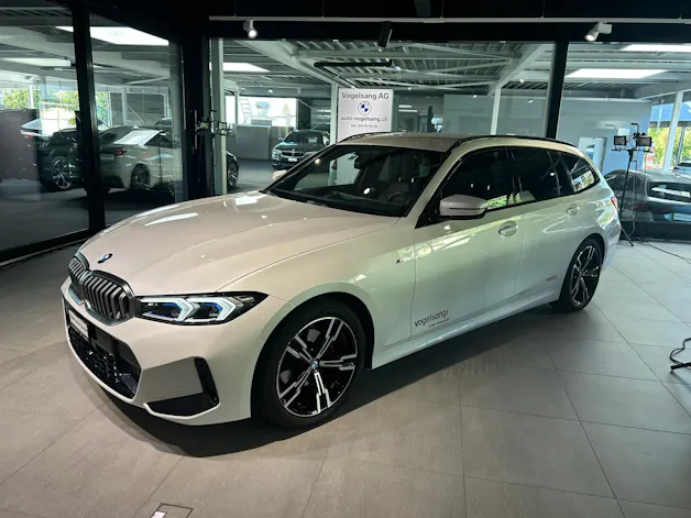 BMW 320d xDrive 48V Touring Steptronic M Sport