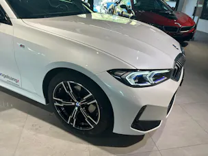 BMW 320d xDrive 48V Touring Steptronic M Sport
