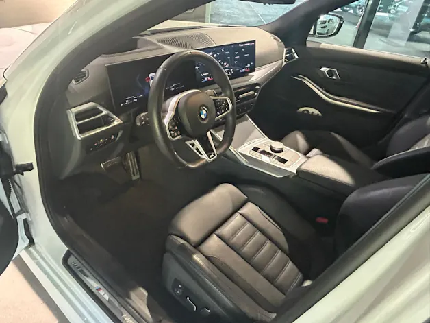 BMW 320d xDrive 48V Touring Steptronic M Sport