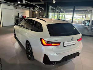 BMW 320d xDrive 48V Touring Steptronic M Sport