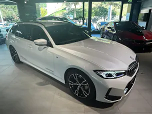 BMW 320d xDrive 48V Touring Steptronic M Sport