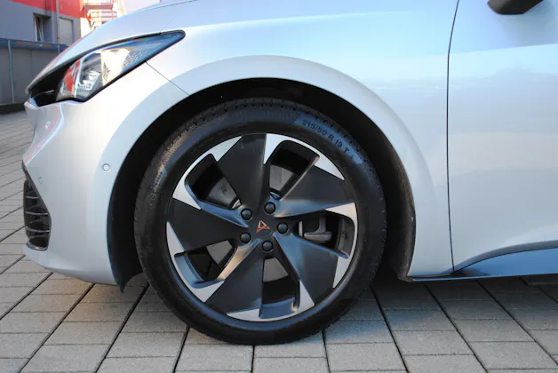 CUPRA Born 58 kWh e-Boost