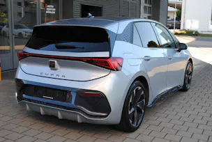 CUPRA Born 58 kWh e-Boost