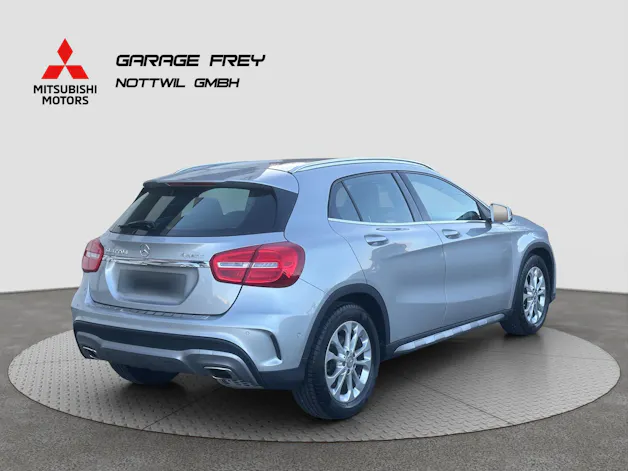 MERCEDES-BENZ GLA 220 d AMG Line 4Matic 7G-DCT