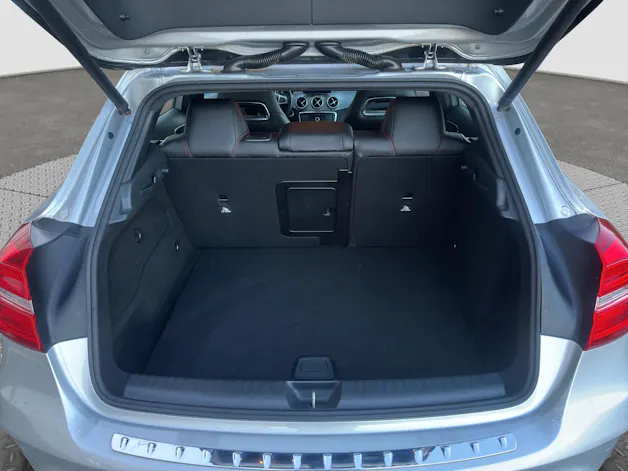 MERCEDES-BENZ GLA 220 d AMG Line 4Matic 7G-DCT