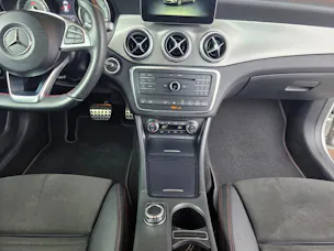 MERCEDES-BENZ GLA 220 d AMG Line 4Matic 7G-DCT