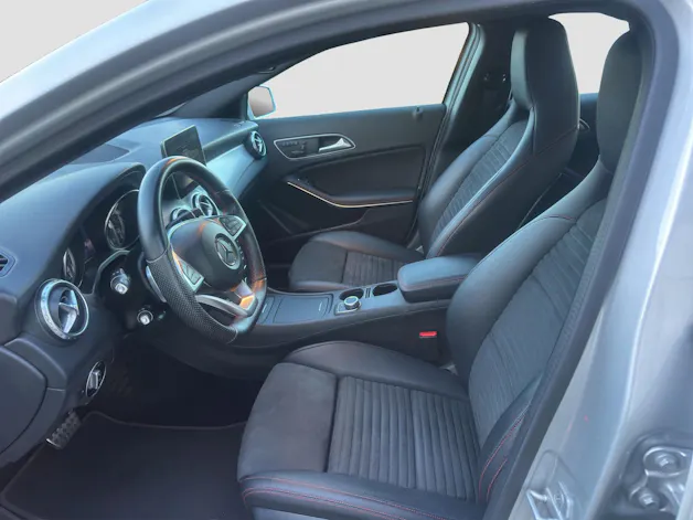 MERCEDES-BENZ GLA 220 d AMG Line 4Matic 7G-DCT