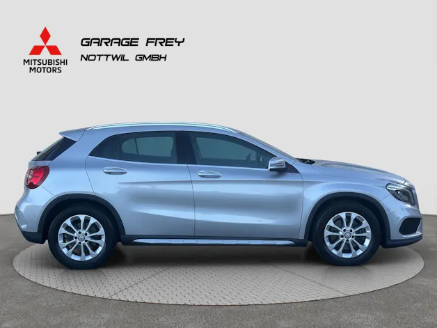 MERCEDES-BENZ GLA 220 d AMG Line 4Matic 7G-DCT