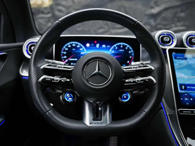 MERCEDES-BENZ GLC 43 AMG Executive Edition 4Matic 9G-Tronic *Facelift*21" Felgen*Lenkradheizung*AHK*