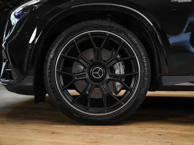 MERCEDES-BENZ GLC 43 AMG Executive Edition 4Matic 9G-Tronic *Facelift*21" Felgen*Lenkradheizung*AHK*