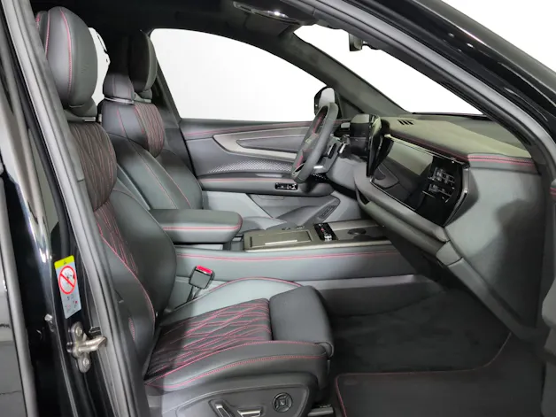 AUDI Q7 SUV TDI quattro 220 kW