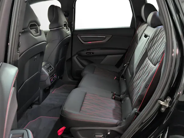 AUDI Q7 SUV TDI quattro 220 kW