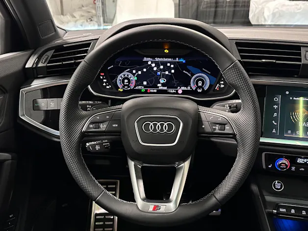 AUDI Q3 45 TFSI S line quattro S-tronic