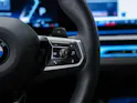 BMW 520i M Sport Steptronic *ICONIC GLOW*Sitzbelüftung*Head-Up*21"Felgen*Werksgarantie*Harman/Kardon