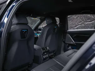 BMW 520i M Sport Steptronic *ICONIC GLOW*Sitzbelüftung*Head-Up*21"Felgen*Werksgarantie*Harman/Kardon