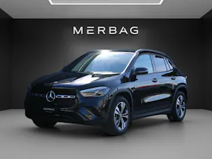 MERCEDES-BENZ GLA 200 Night Star