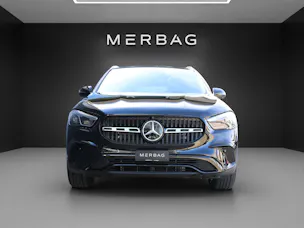 MERCEDES-BENZ GLA 200 Night Star