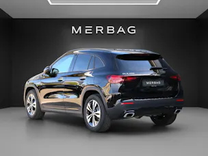 MERCEDES-BENZ GLA 200 Night Star