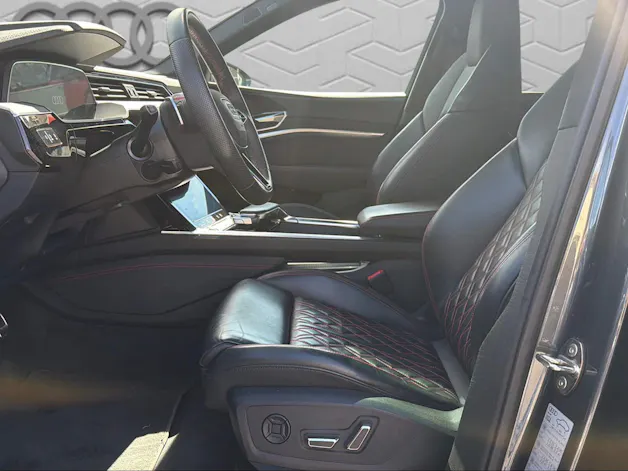 AUDI Q8 Sportback 55 e-tron Black Edition quattro