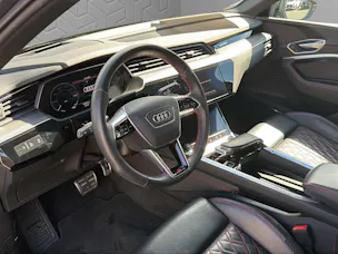 AUDI Q8 Sportback 55 e-tron Black Edition quattro