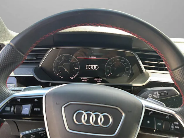 AUDI Q8 Sportback 55 e-tron Black Edition quattro