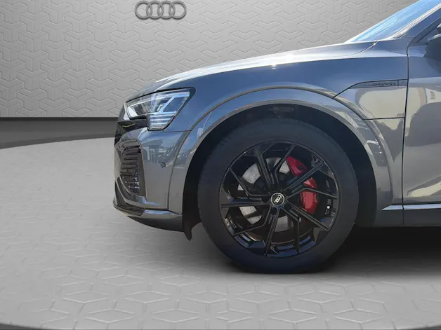AUDI Q8 Sportback 55 e-tron Black Edition quattro