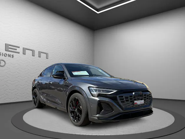 AUDI Q8 Sportback 55 e-tron Black Edition quattro