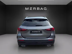 MERCEDES-BENZ GLA 250 4Matic 8G-DCT Swiss Star