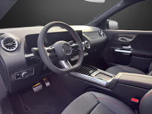 MERCEDES-BENZ GLA 250 4Matic 8G-DCT Swiss Star