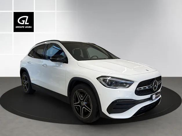 MERCEDES-BENZ GLA 200