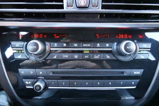 BMW X5 xDrive 40d "* CH Auto * Pack M * Caméra de Recul * Tempomat * Sièges Elect. Mém * Accès Confort * Navigation Profess *"