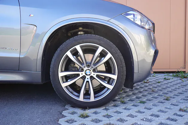 BMW X5 xDrive 40d "* CH Auto * Pack M * Caméra de Recul * Tempomat * Sièges Elect. Mém * Accès Confort * Navigation Profess *"