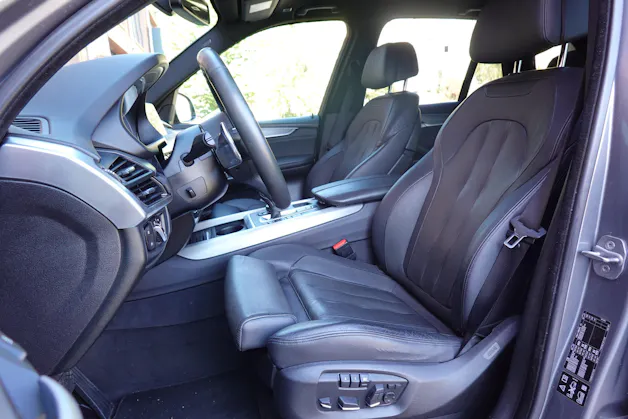 BMW X5 xDrive 40d "* CH Auto * Pack M * Caméra de Recul * Tempomat * Sièges Elect. Mém * Accès Confort * Navigation Profess *"