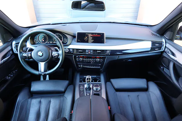 BMW X5 xDrive 40d "* CH Auto * Pack M * Caméra de Recul * Tempomat * Sièges Elect. Mém * Accès Confort * Navigation Profess *"