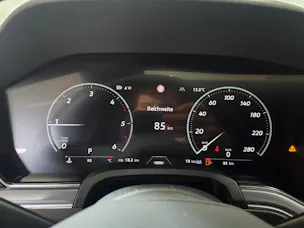 VW Touareg 3.0 TDI R-Line Final Edition Tiptronic