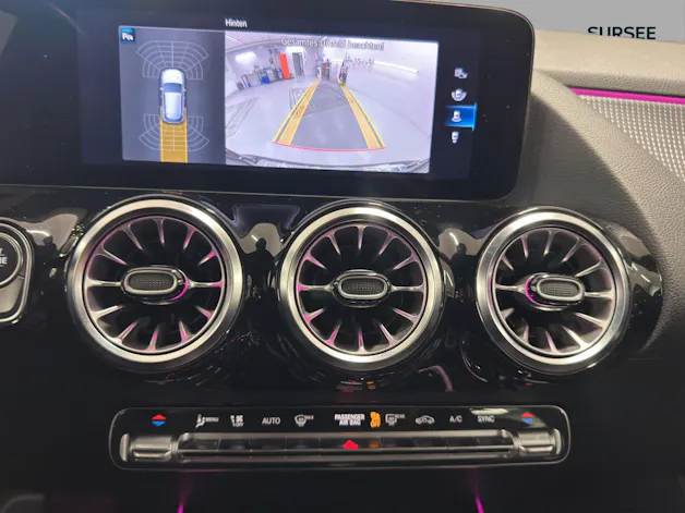 MERCEDES-BENZ GLA 200 Progressive 7G-DCT