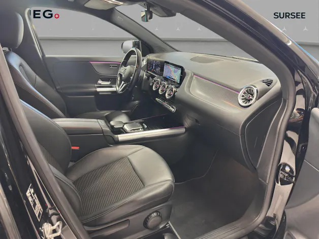 MERCEDES-BENZ GLA 200 Progressive 7G-DCT