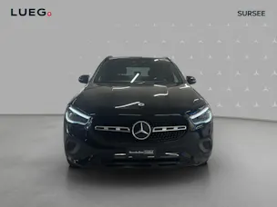 MERCEDES-BENZ GLA 200 Progressive 7G-DCT