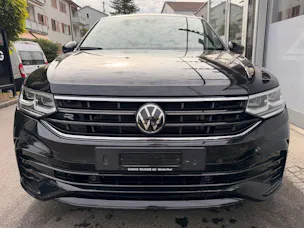 VW Tiguan Allspace R-LINE 4MOTION BLACK STYLE *** PANORAMAGLASDACH, 7-SITZER & ANHÄNGEKUPPLUNG***